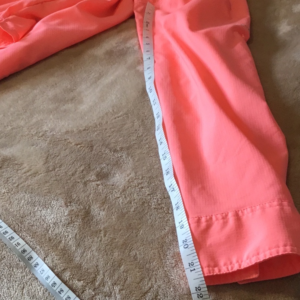 Columbia Women's Coral Button-Front Outdoor Shirt - Picture 7 of 10